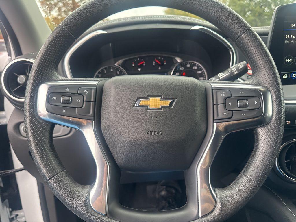 used 2025 Chevrolet Blazer car, priced at $25,887