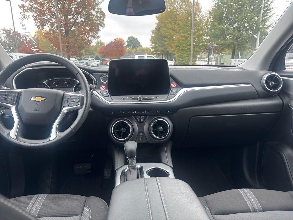 used 2025 Chevrolet Blazer car, priced at $25,887