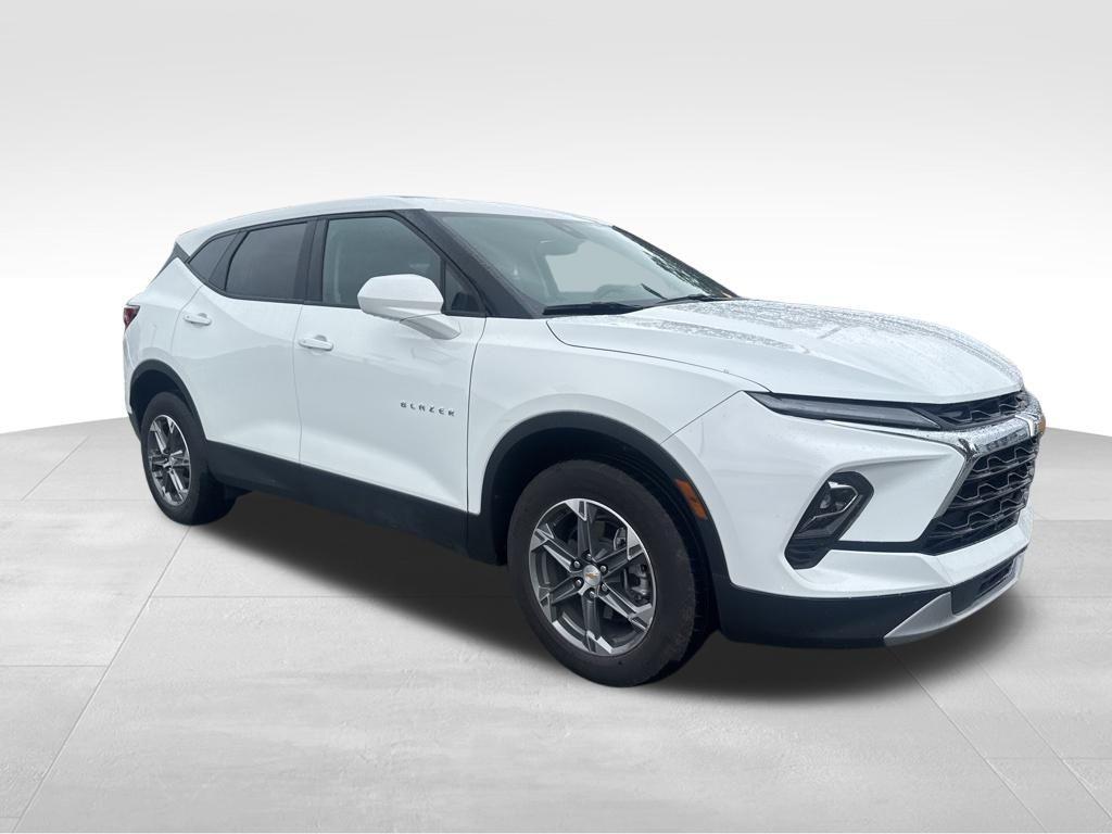 used 2025 Chevrolet Blazer car, priced at $25,887