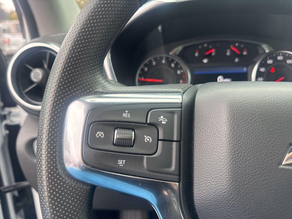 used 2025 Chevrolet Blazer car, priced at $25,887