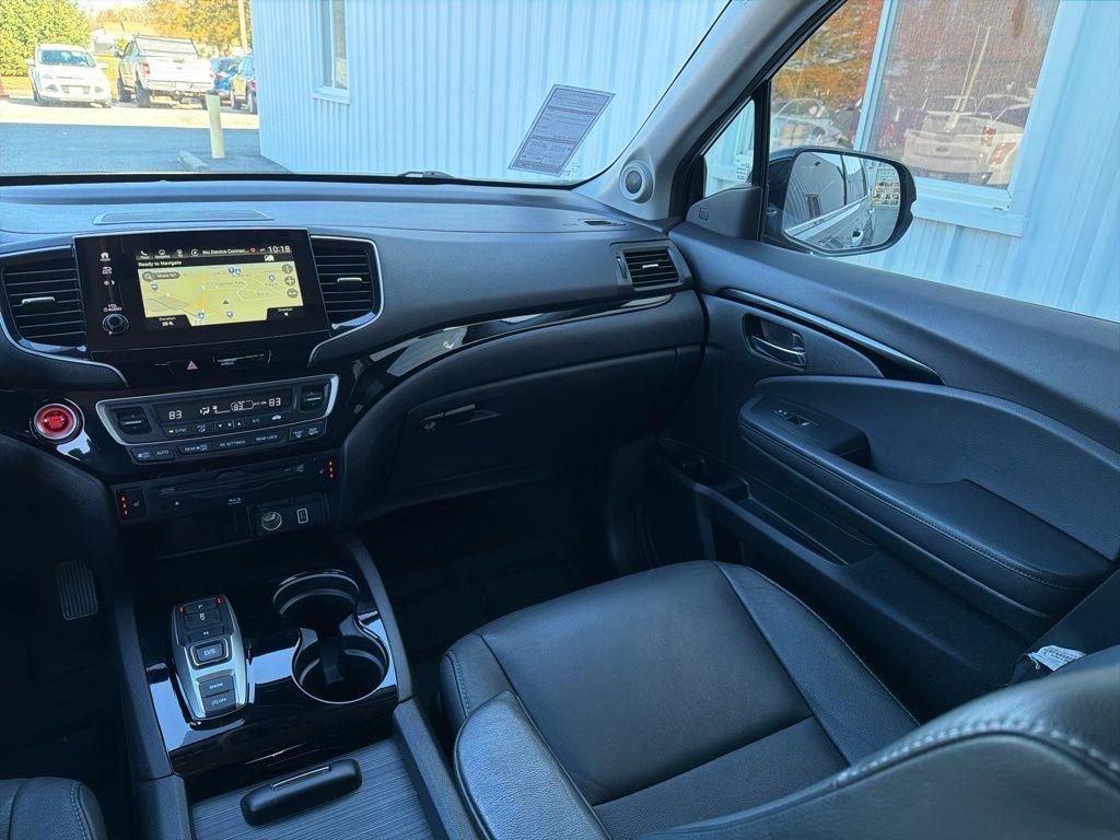 used 2021 Honda Pilot car, priced at $28,699