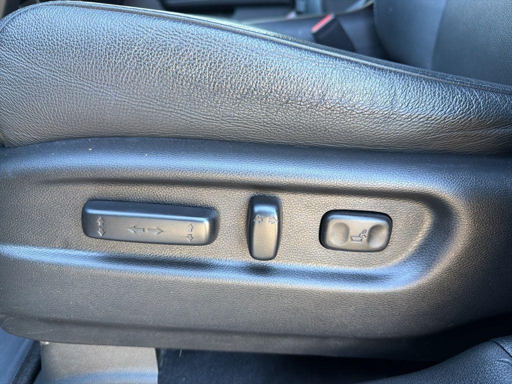 used 2021 Honda Pilot car, priced at $28,699