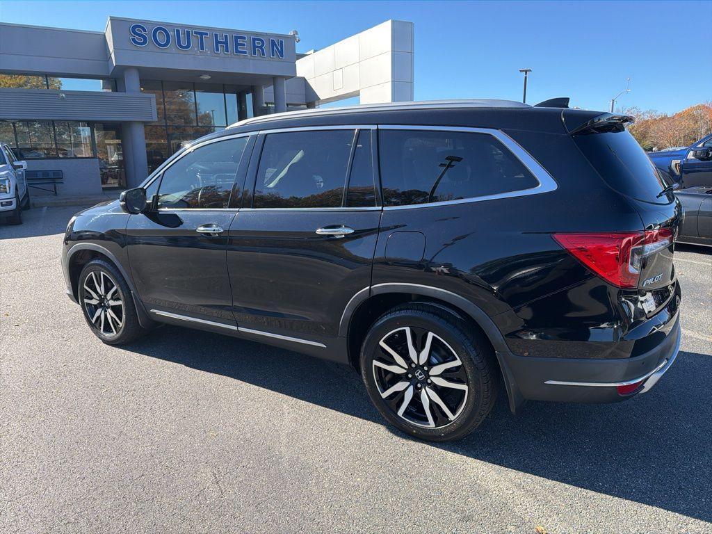 used 2021 Honda Pilot car, priced at $28,699