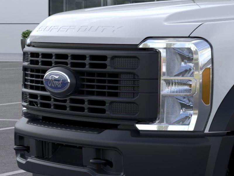 new 2025 Ford F-450 car, priced at $64,803