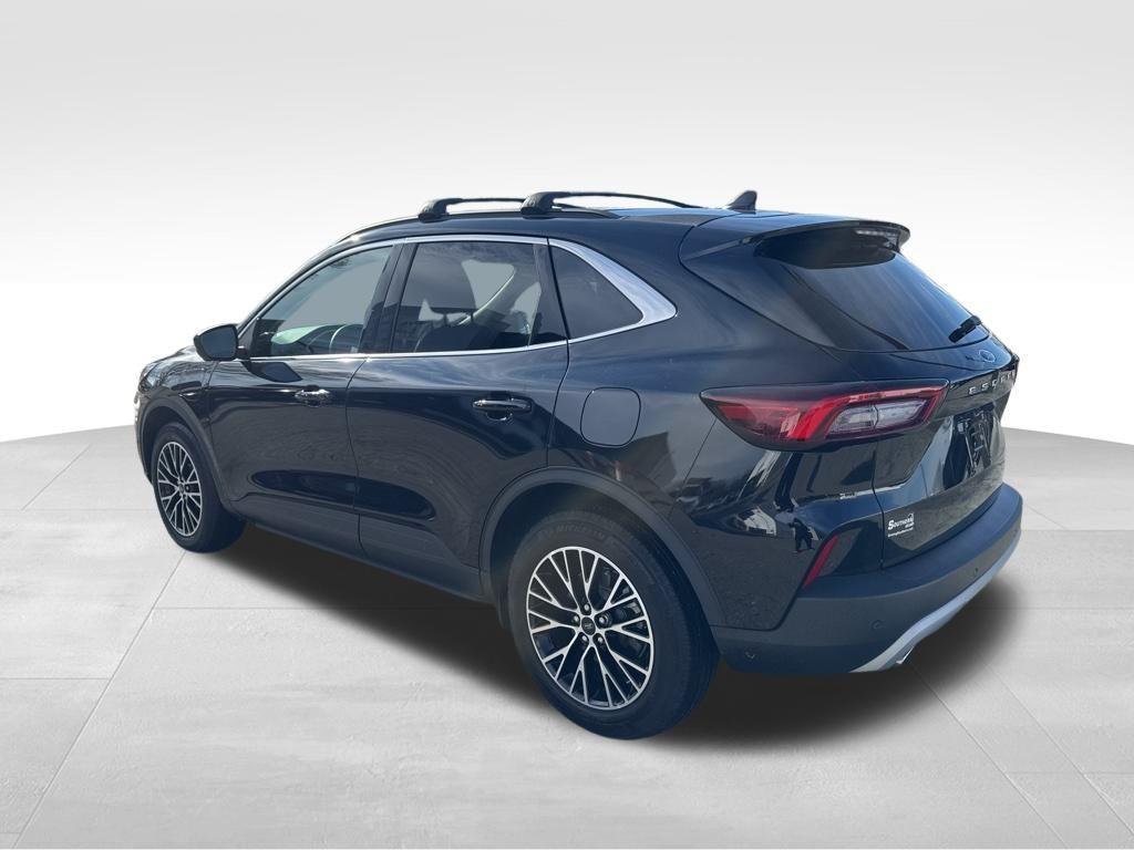 used 2023 Ford Escape car, priced at $25,199