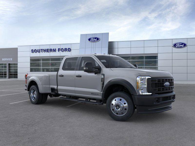 new 2025 Ford F-450 car, priced at $66,515