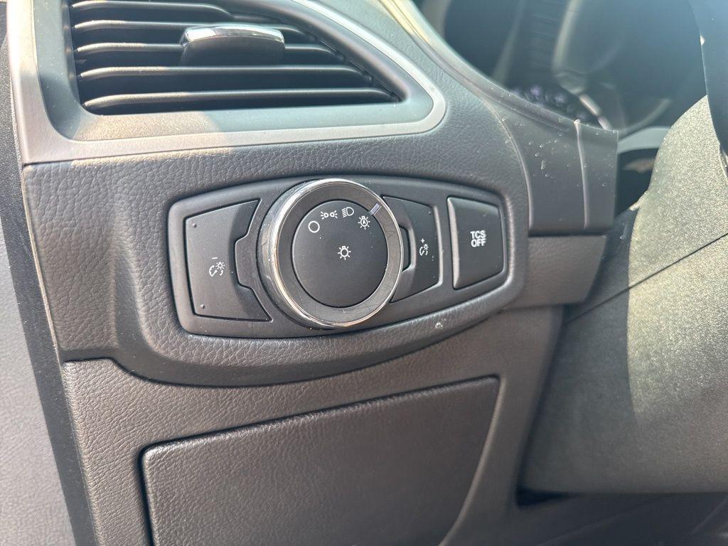 used 2023 Ford Edge car, priced at $19,627