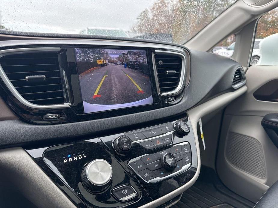 used 2019 Chrysler Pacifica car, priced at $25,300