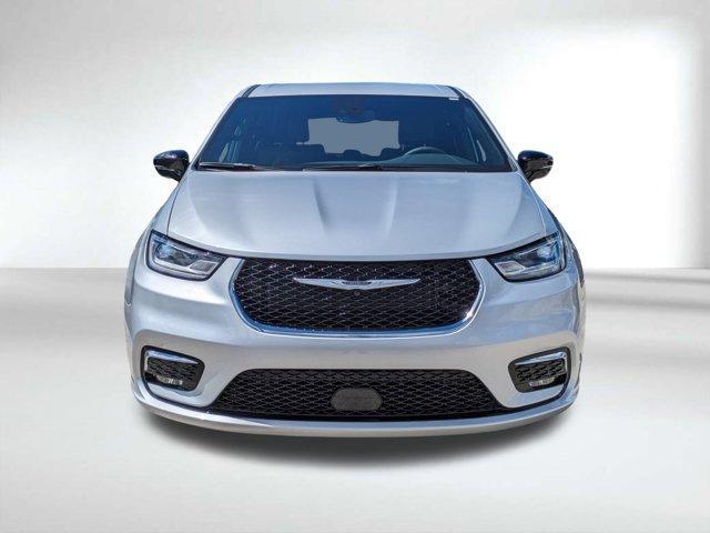 new 2026 Chrysler Pacifica car, priced at $40,499