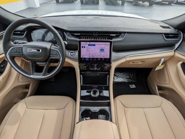 new 2025 Jeep Grand Cherokee car, priced at $36,998