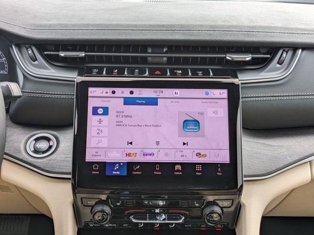 new 2025 Jeep Grand Cherokee car, priced at $36,998