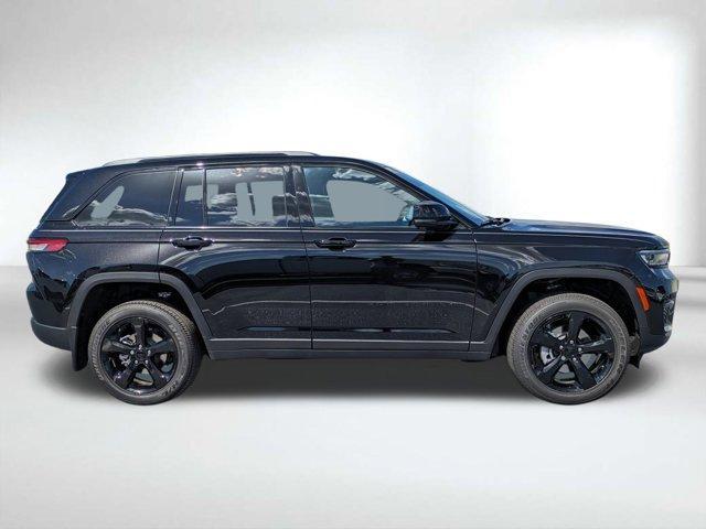 new 2025 Jeep Grand Cherokee car, priced at $38,988