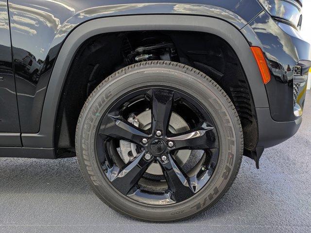 new 2025 Jeep Grand Cherokee car, priced at $38,988