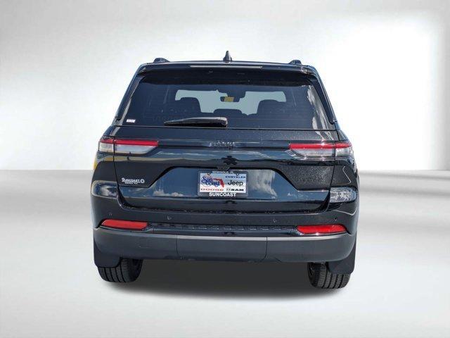 new 2025 Jeep Grand Cherokee car, priced at $38,988