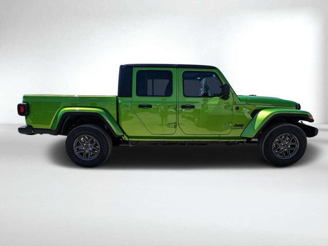 new 2025 Jeep Gladiator car, priced at $39,899