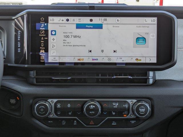 new 2025 Jeep Gladiator car, priced at $39,899