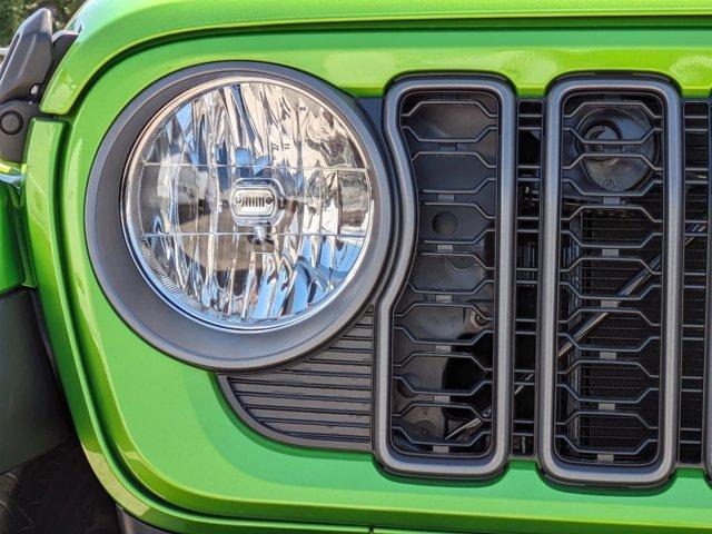new 2025 Jeep Gladiator car, priced at $39,899