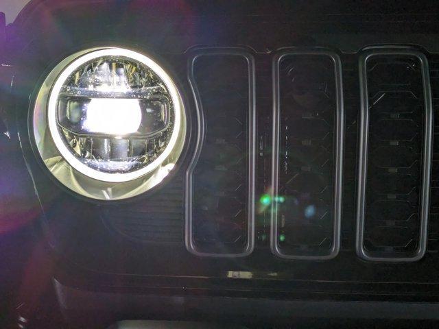 new 2025 Jeep Wrangler car, priced at $53,295