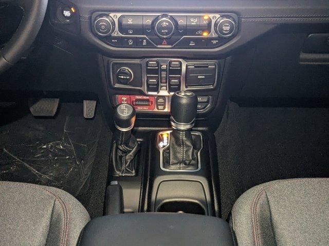 new 2025 Jeep Wrangler car, priced at $53,295