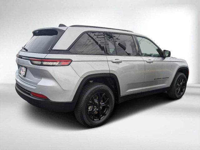 new 2024 Jeep Grand Cherokee car, priced at $44,743