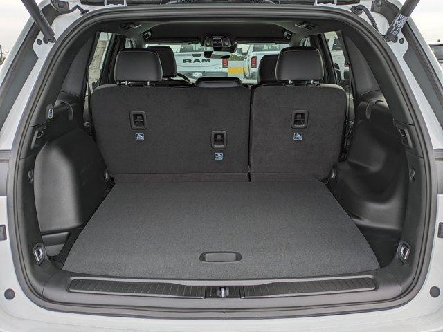 new 2025 Jeep Grand Cherokee car, priced at $39,577