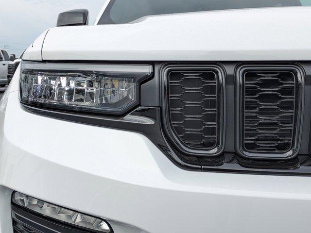 new 2025 Jeep Grand Cherokee car, priced at $39,577