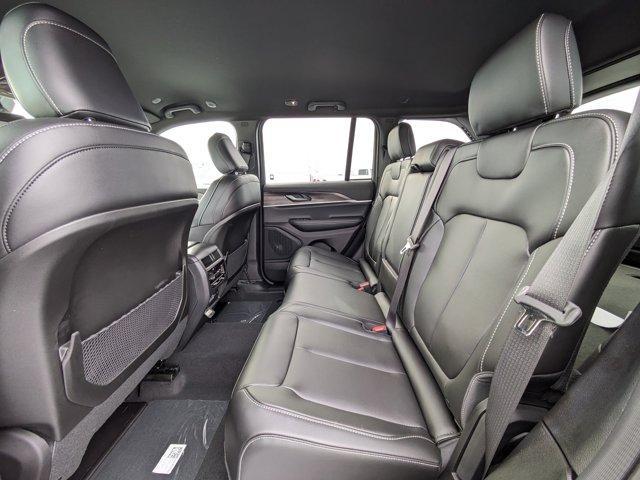 new 2025 Jeep Grand Cherokee car, priced at $39,577