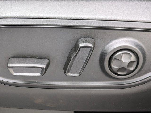 new 2025 Jeep Grand Cherokee car, priced at $39,577