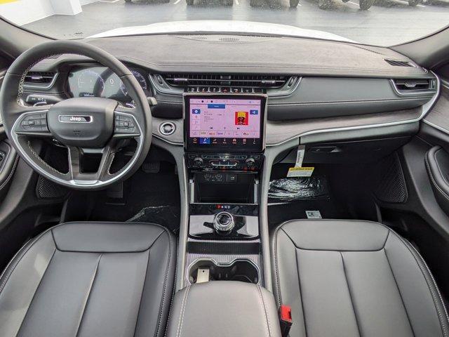 new 2025 Jeep Grand Cherokee car, priced at $39,577