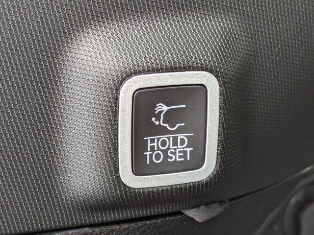 new 2025 Jeep Grand Cherokee car, priced at $39,577