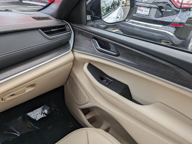 used 2024 Jeep Grand Cherokee car, priced at $35,894