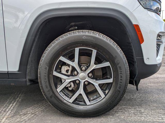 used 2024 Jeep Grand Cherokee car, priced at $35,894