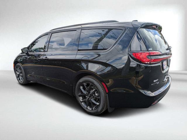 new 2024 Chrysler Pacifica car, priced at $41,498