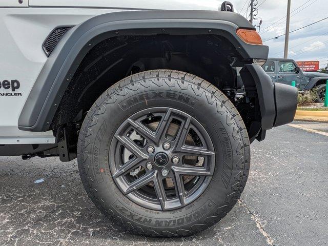 new 2025 Jeep Wrangler car, priced at $44,972