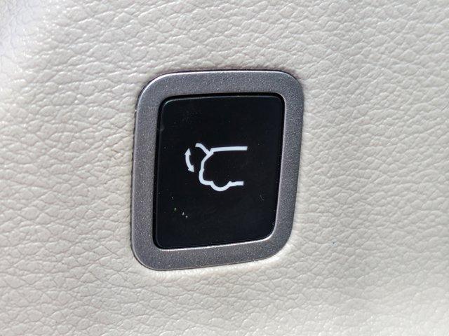 used 2021 Chrysler Pacifica car, priced at $20,986