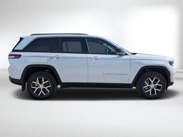 new 2024 Jeep Grand Cherokee car, priced at $41,998