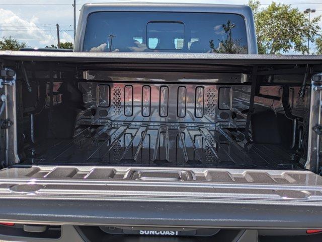 new 2025 Jeep Gladiator car, priced at $43,557