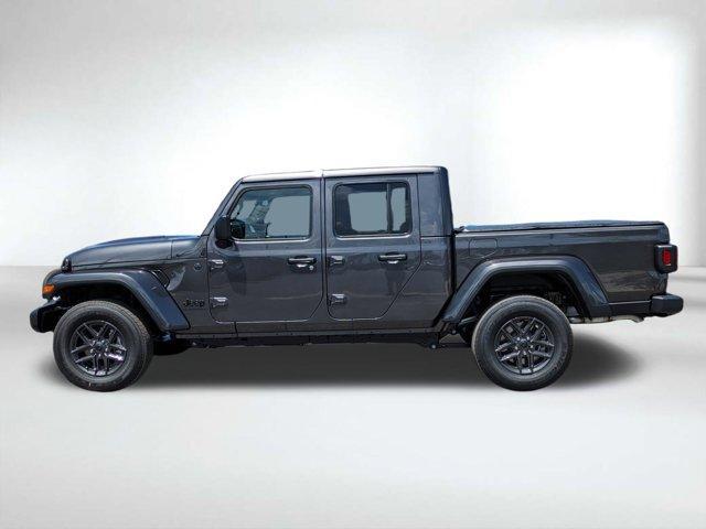 new 2025 Jeep Gladiator car, priced at $43,557