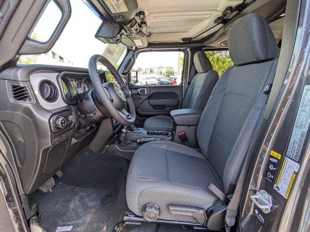 new 2025 Jeep Gladiator car, priced at $43,557