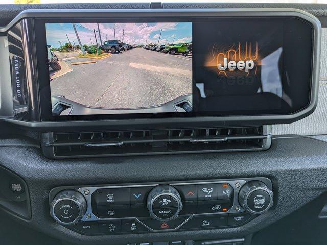 new 2025 Jeep Gladiator car, priced at $43,557