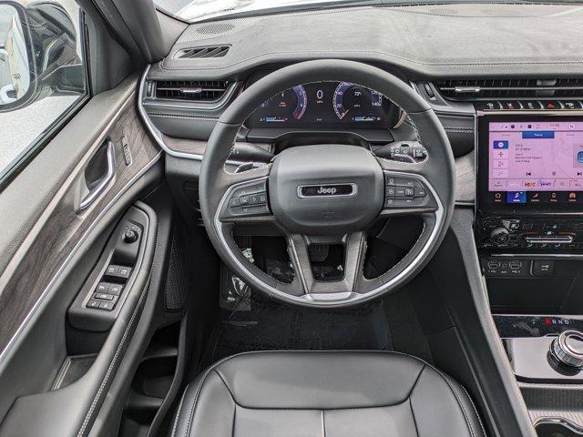 new 2025 Jeep Grand Cherokee car, priced at $39,910