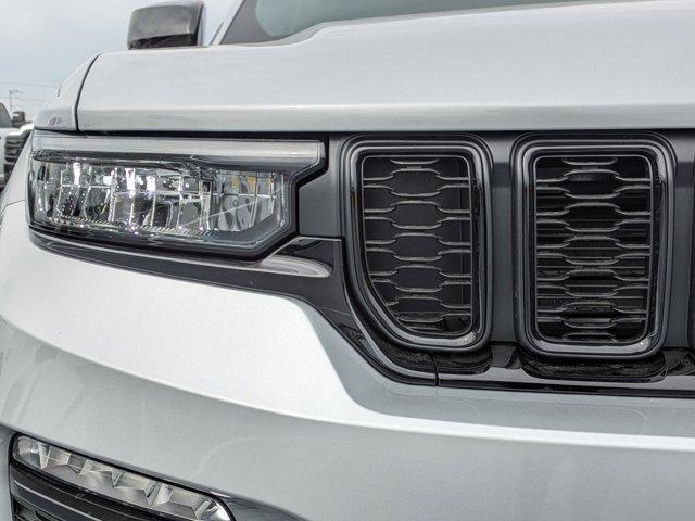 new 2025 Jeep Grand Cherokee car, priced at $39,910