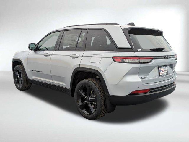 new 2025 Jeep Grand Cherokee car, priced at $39,910