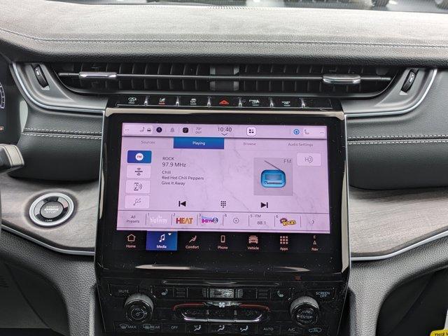 new 2025 Jeep Grand Cherokee car, priced at $39,910