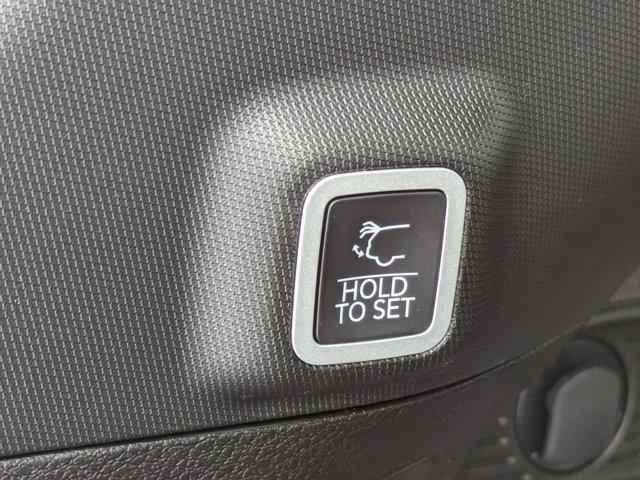 new 2025 Jeep Grand Cherokee car, priced at $39,910