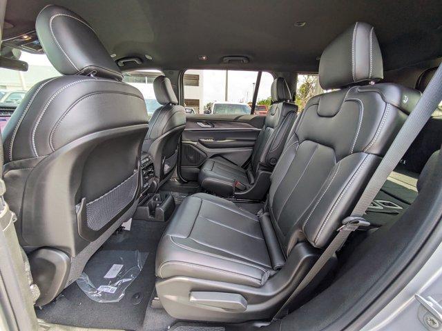 new 2025 Jeep Grand Cherokee L car, priced at $39,289