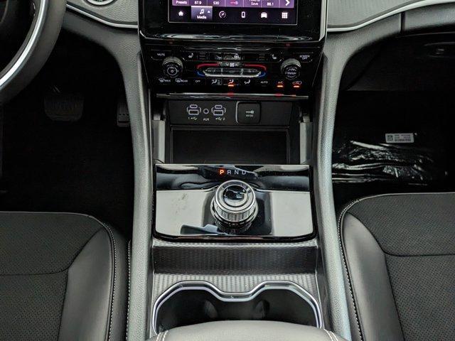 new 2025 Jeep Grand Cherokee car, priced at $38,928