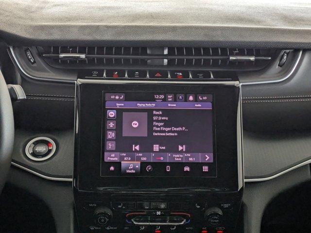 new 2025 Jeep Grand Cherokee car, priced at $38,928