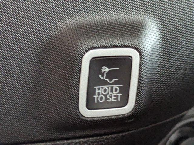 new 2025 Jeep Grand Cherokee car, priced at $38,928