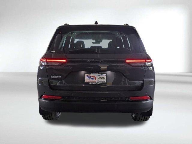 new 2025 Jeep Grand Cherokee car, priced at $38,928